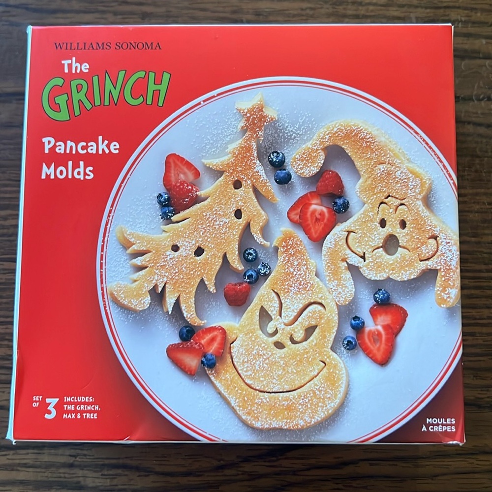 NWT Williams Sonoma “The Grinch” pancake molds